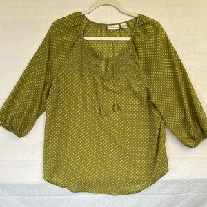 Liz Claiborne Green Tie Front Blouse with 3/4 Sleeves